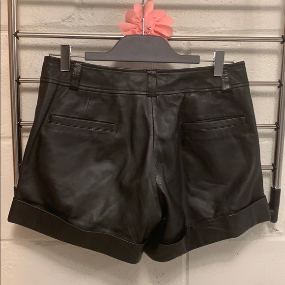 Leather shorts - Picture 5 of 7
